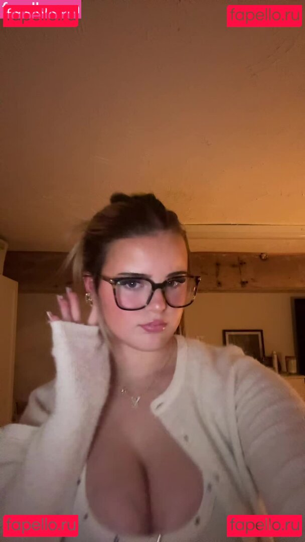 Rebecca Nude Onlyfans Photo 16