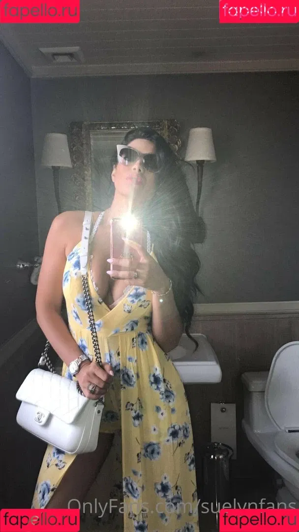 Suelyn Medeiros Onlyfans Photo Gallery 