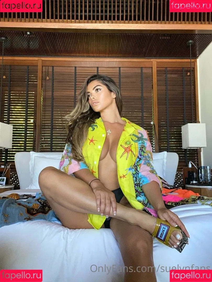 Suelyn Medeiros Onlyfans Photo Gallery 