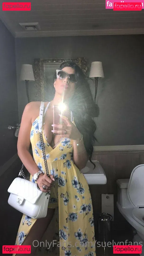 Suelyn Medeiros Onlyfans Photo Gallery 