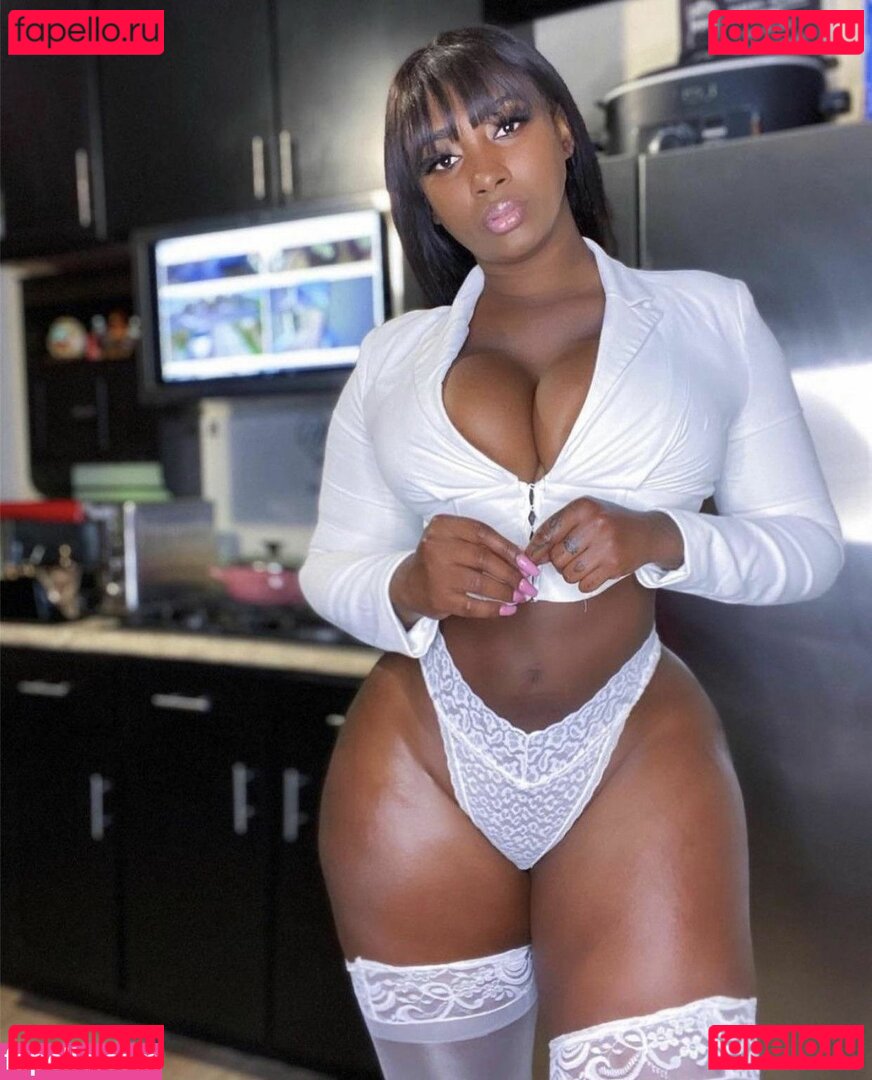 Nathalia Domingos Nude Onlyfans Photo 7