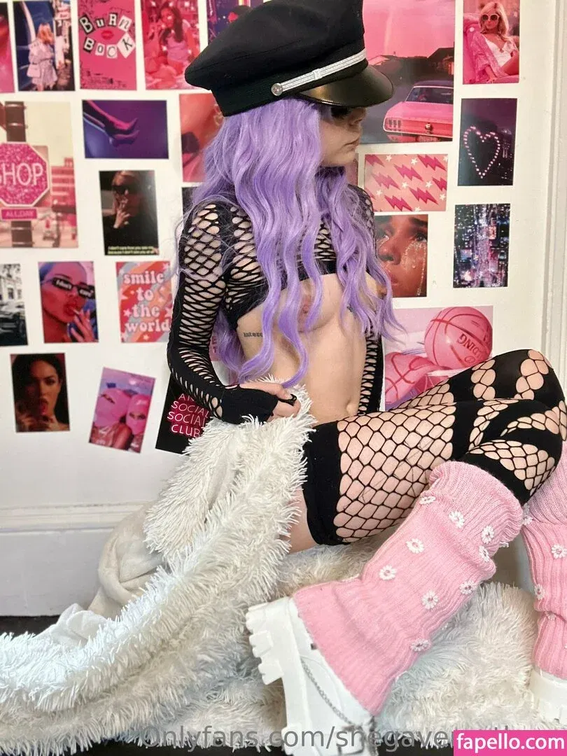 Shegavemethree Onlyfans Photo Gallery 