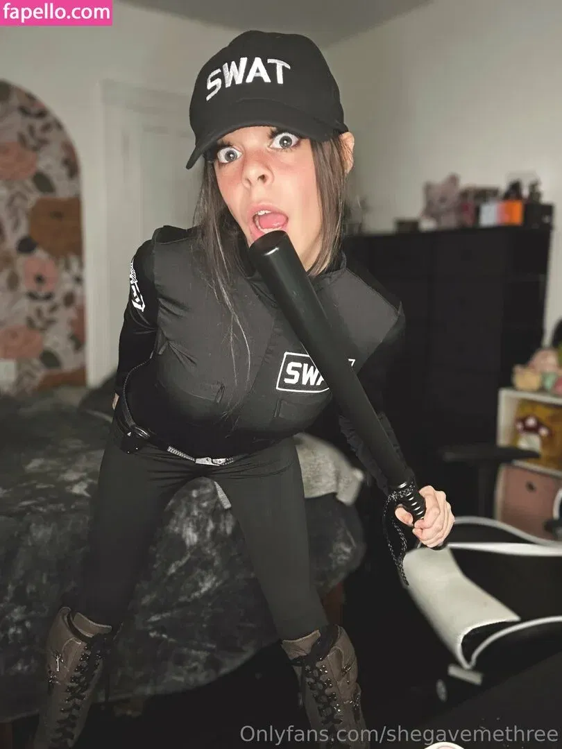 Shegavemethree Onlyfans Photo Gallery 