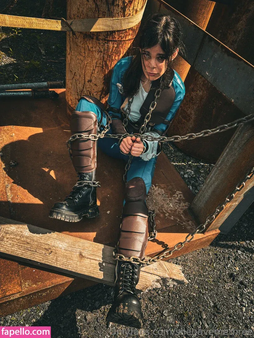 Shegavemethree Onlyfans Photo Gallery 