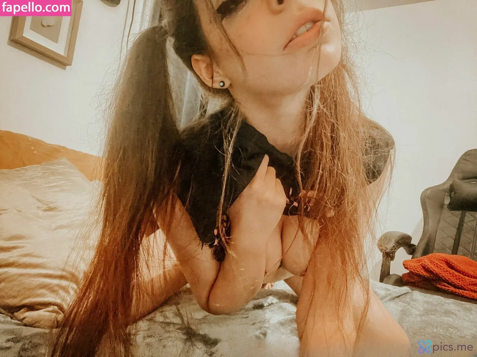 Shegavemethree Onlyfans Photo Gallery 