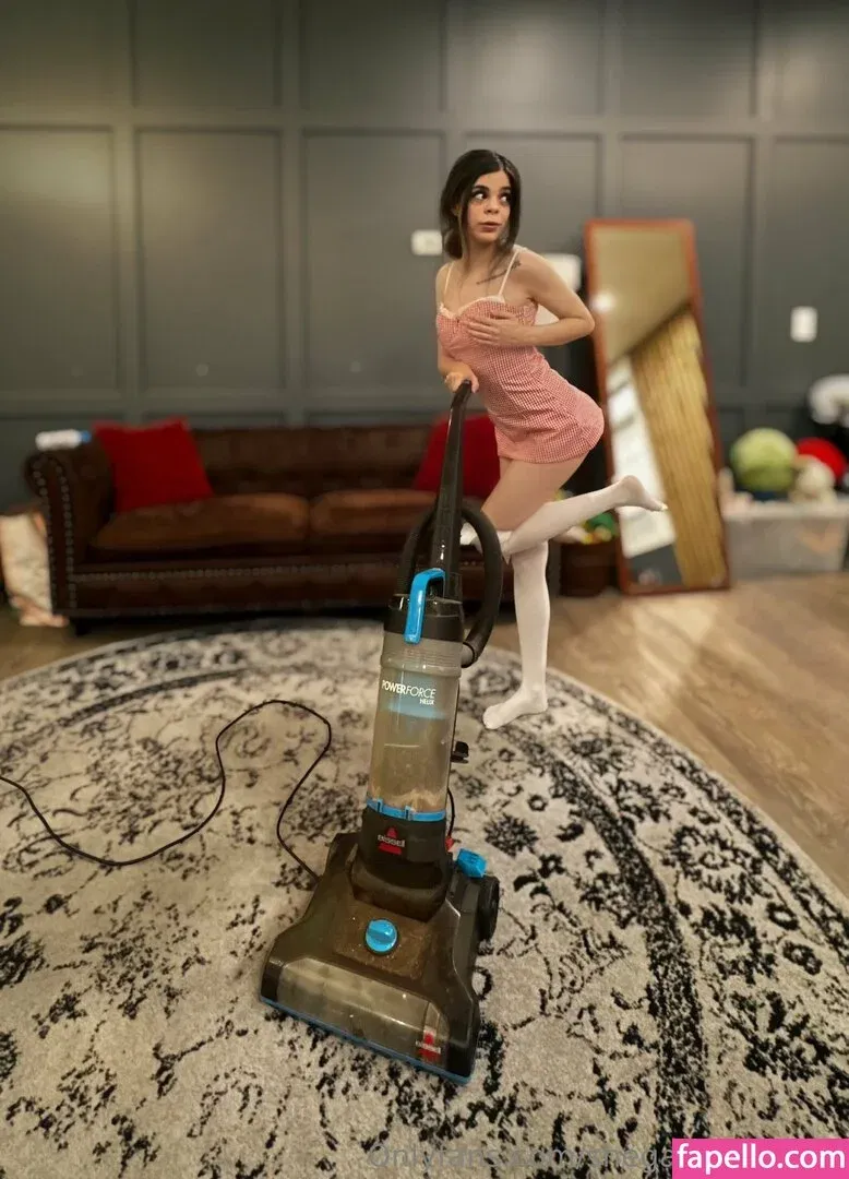 Shegavemethree Onlyfans Photo Gallery 