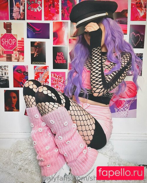 Shegavemethree Onlyfans Photo Gallery 