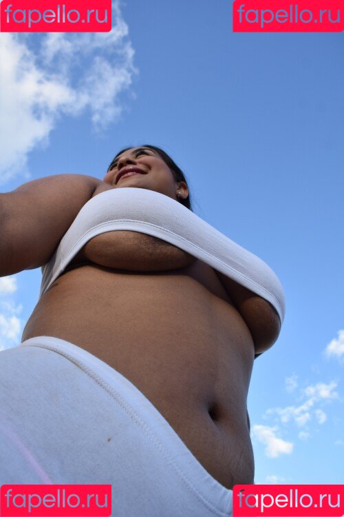 Yeraldin Lopez Onlyfans Photo Gallery 