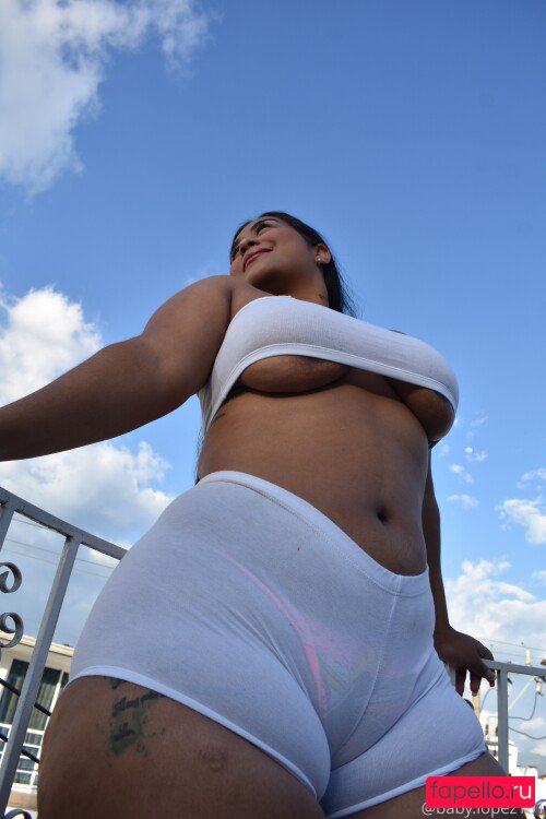 Yeraldin Lopez Onlyfans Photo Gallery 