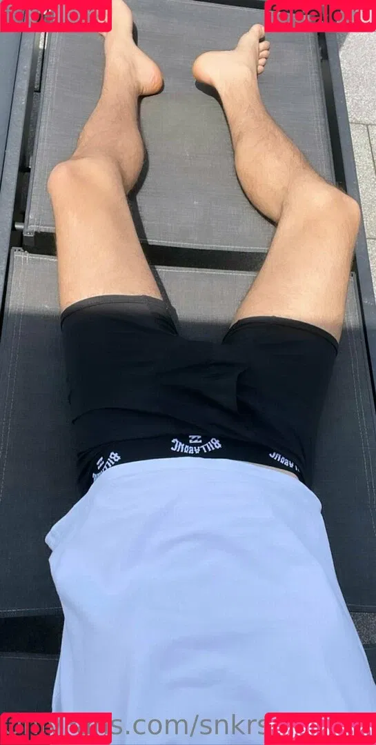 snkrs_uncensored Onlyfans Photo Gallery 