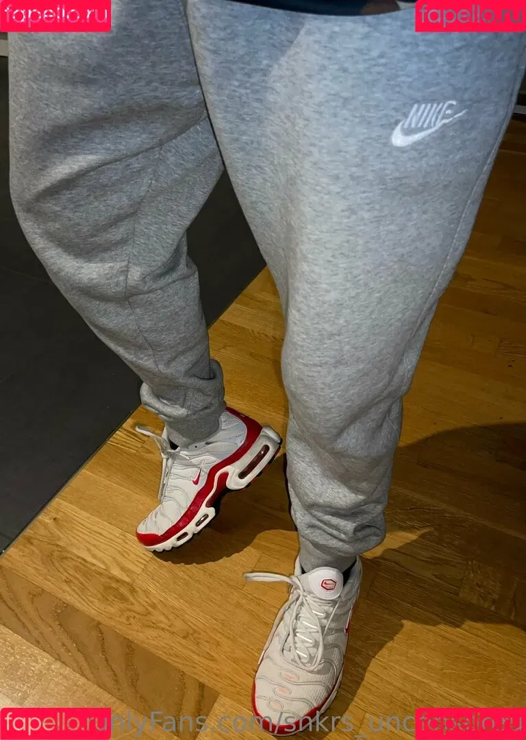 snkrs_uncensored Onlyfans Photo Gallery 