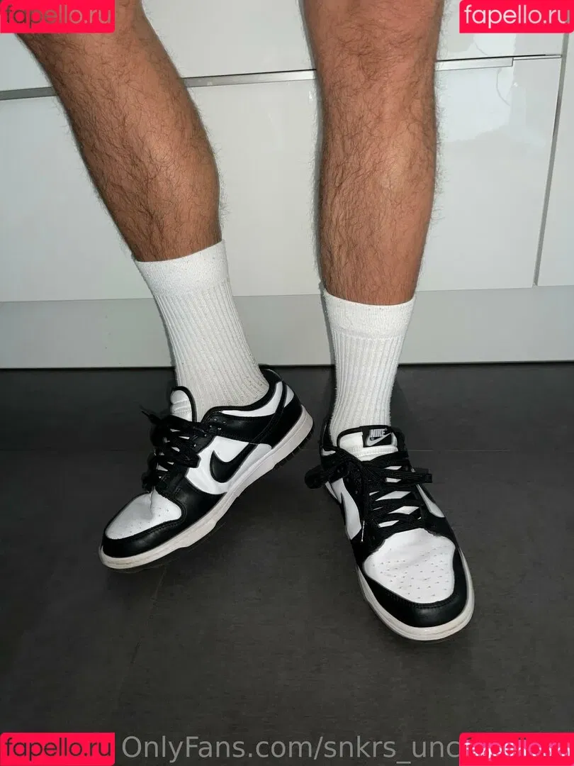 snkrs_uncensored Onlyfans Photo Gallery 