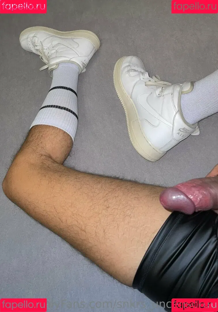 snkrs_uncensored Onlyfans Photo Gallery 