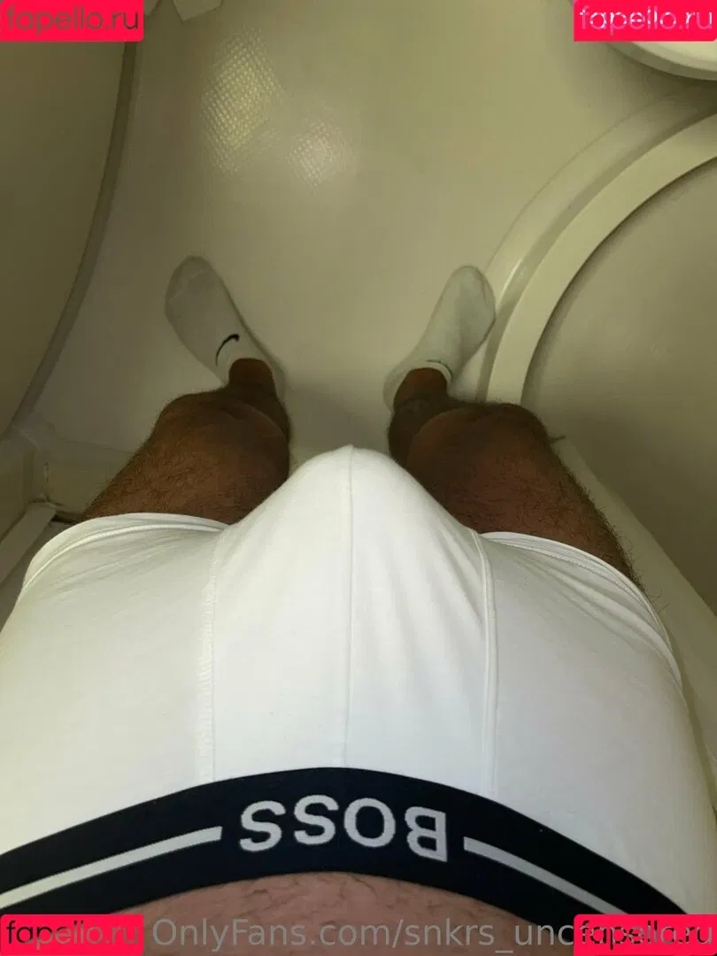 snkrs_uncensored Onlyfans Photo Gallery 