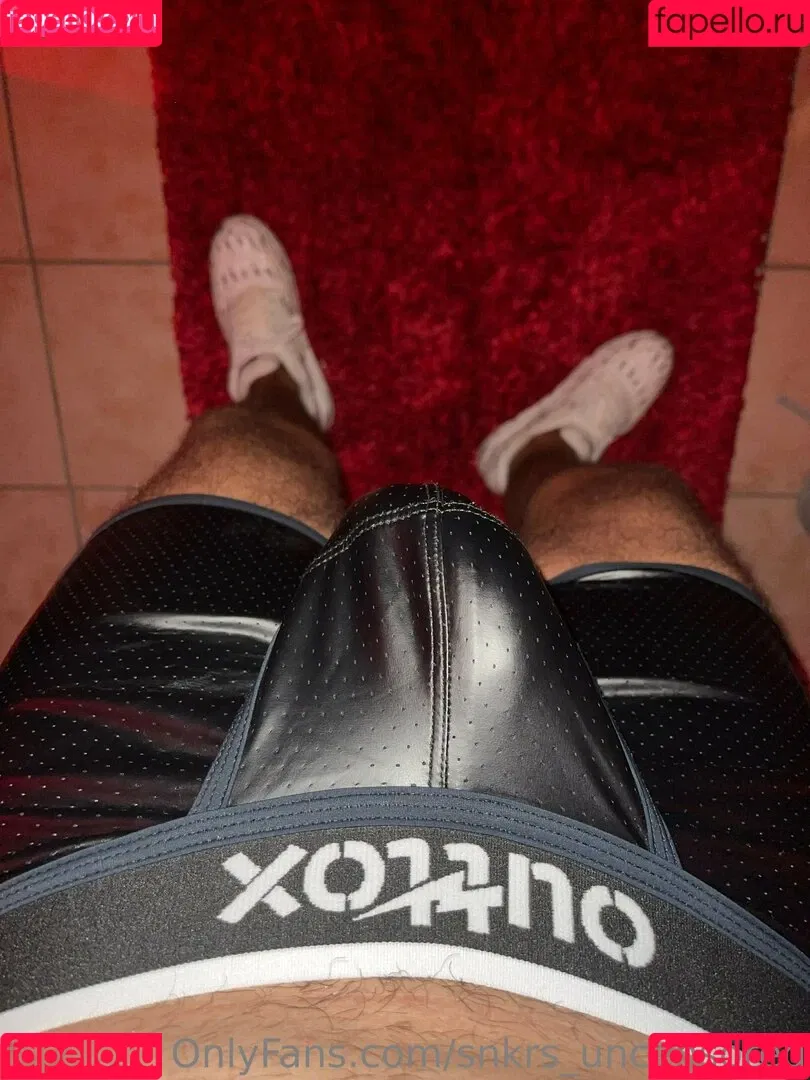 snkrs_uncensored Onlyfans Photo Gallery 