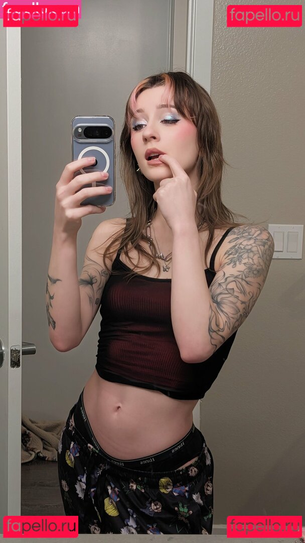 Nezba.exe Nude Onlyfans Photo 12