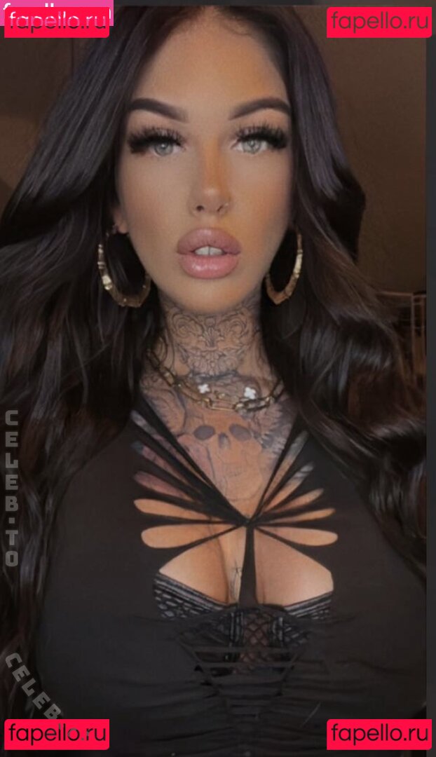 Phina Offizial Nude Onlyfans Photo 17