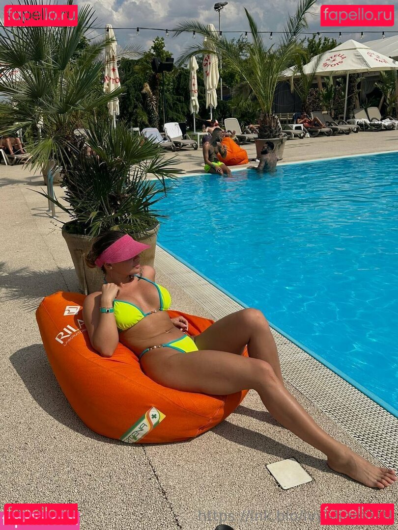 annabanksss Nude Onlyfans Photo 28