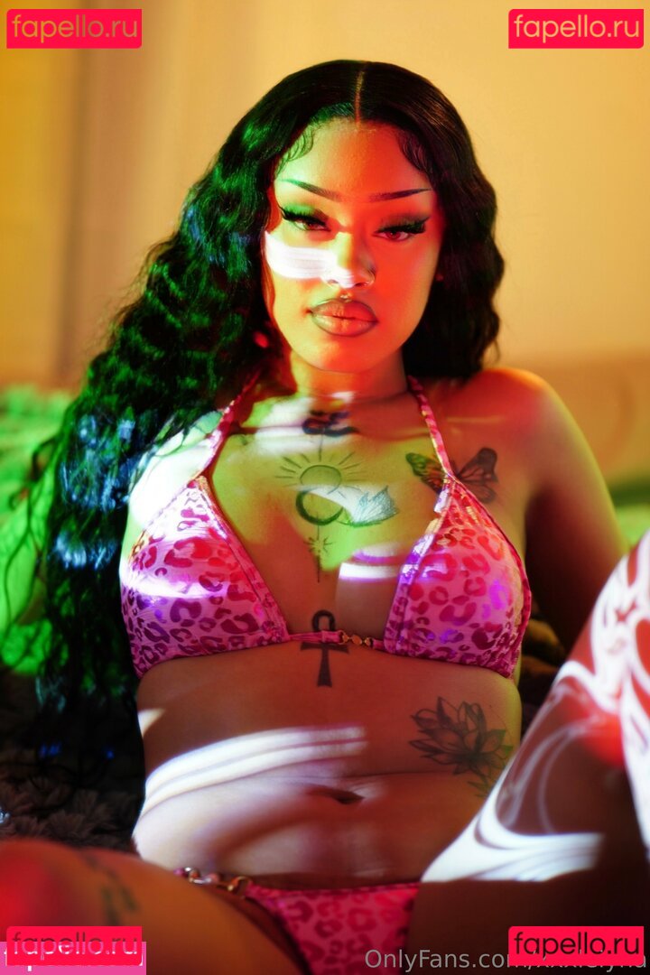xxxleiyna Nude Onlyfans Photo 27
