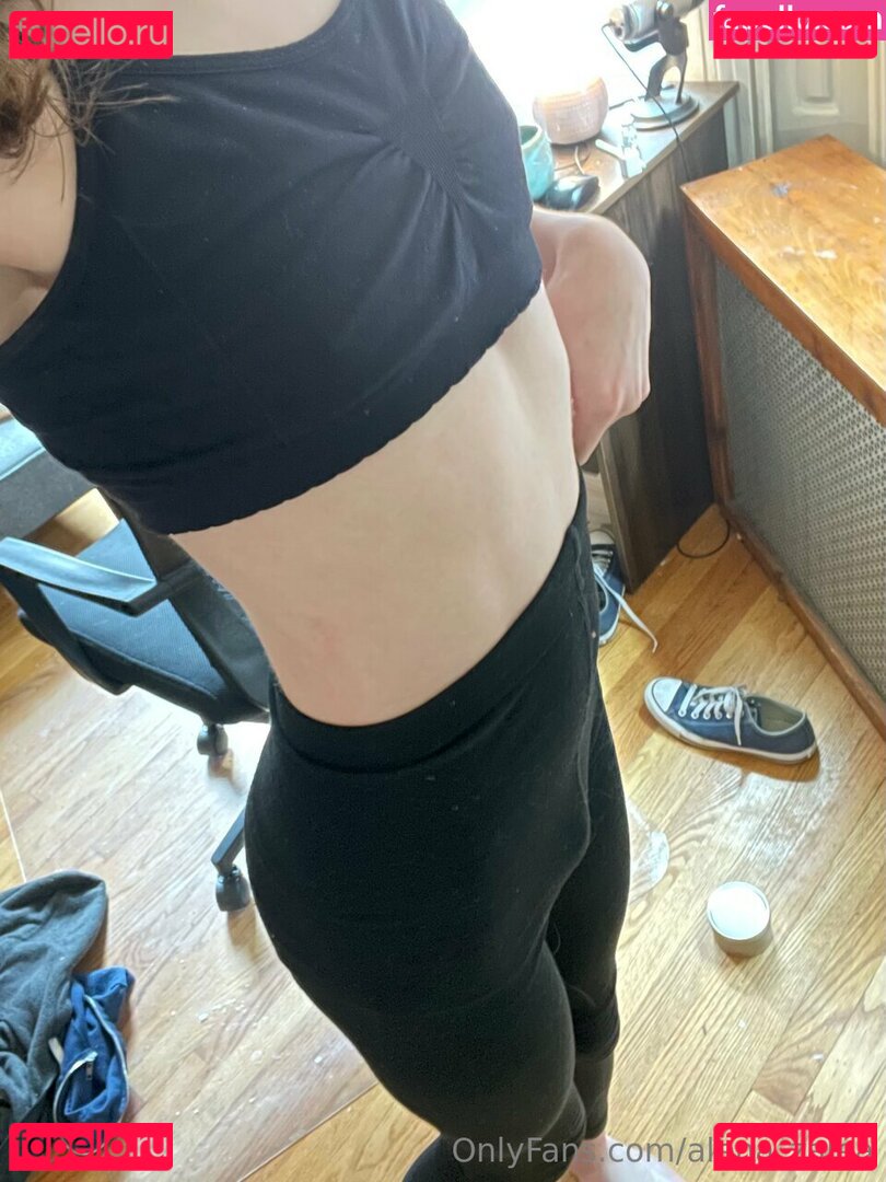 alena_zalea Nude Onlyfans Photo 13