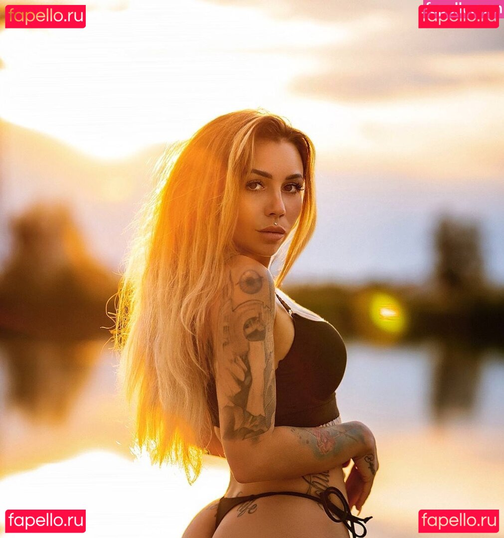 Anne Samanta Schubert Nude Onlyfans Photo 43
