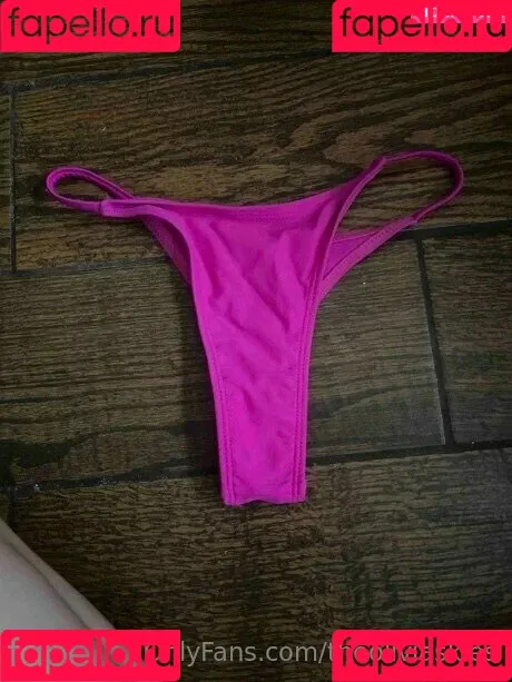 theoliviaskies Onlyfans Photo Gallery 