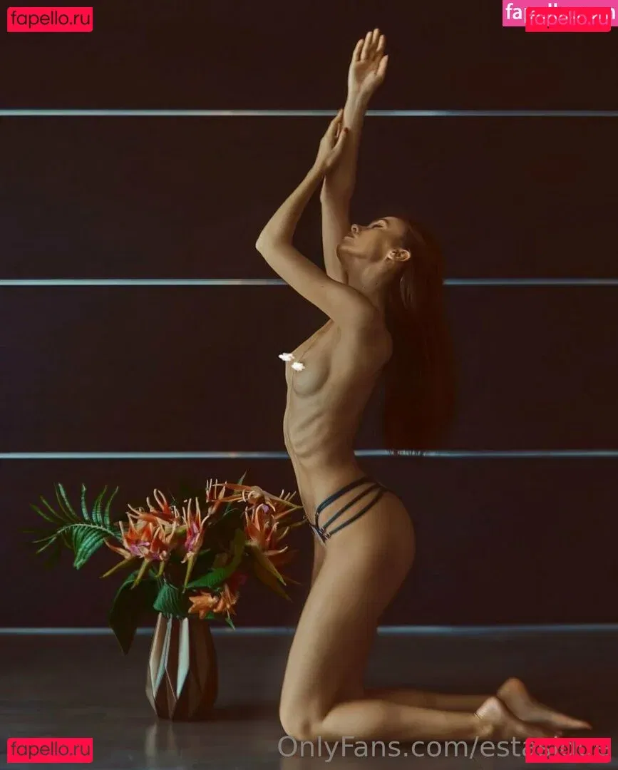 estasique Onlyfans Photo Gallery 