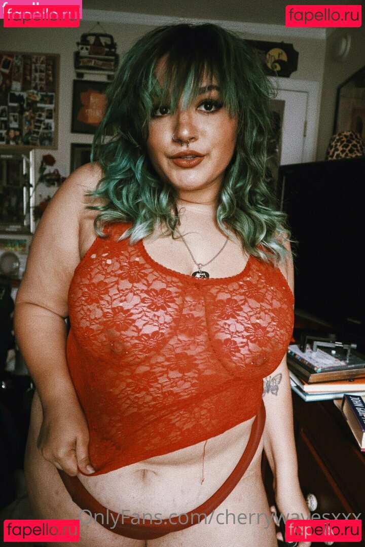 Cherrywavesxxx Nude Onlyfans Photo 5