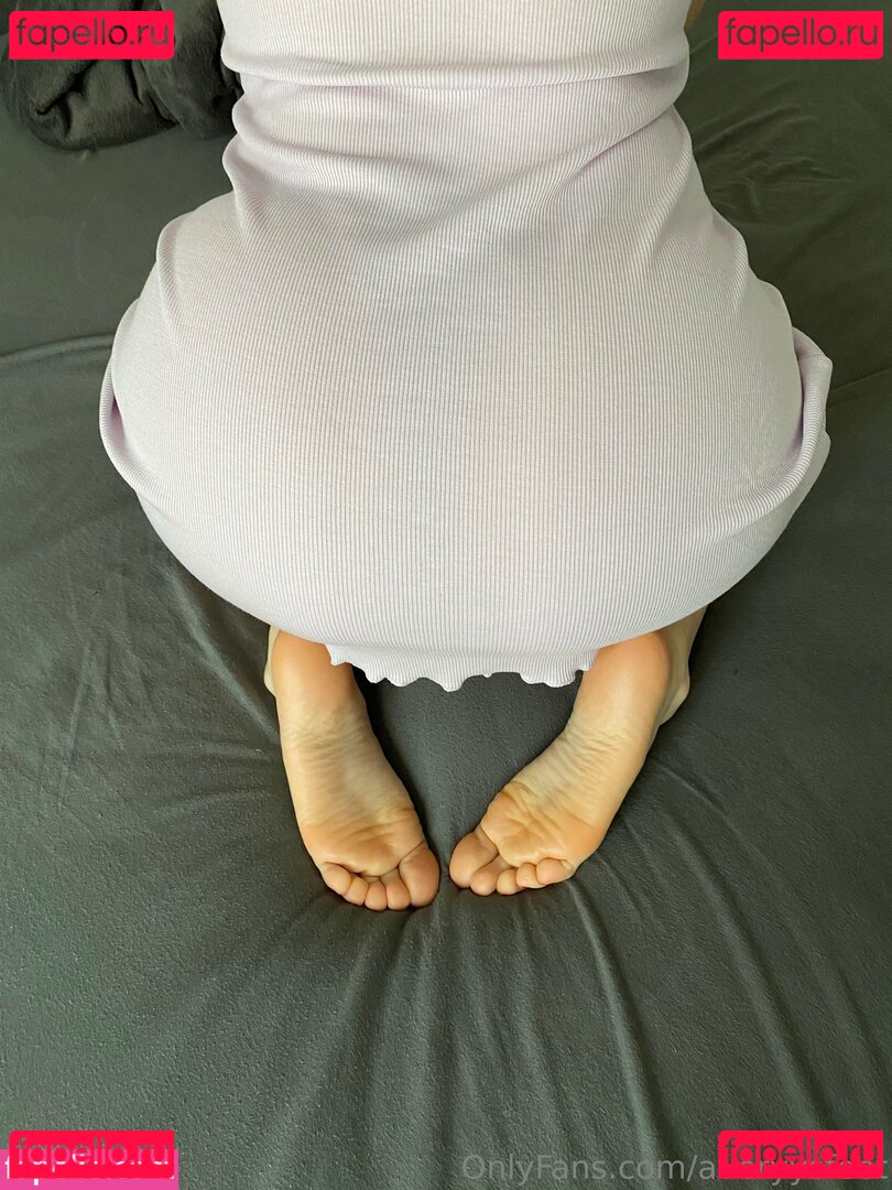 averyysfeet Nude Onlyfans Photo 23