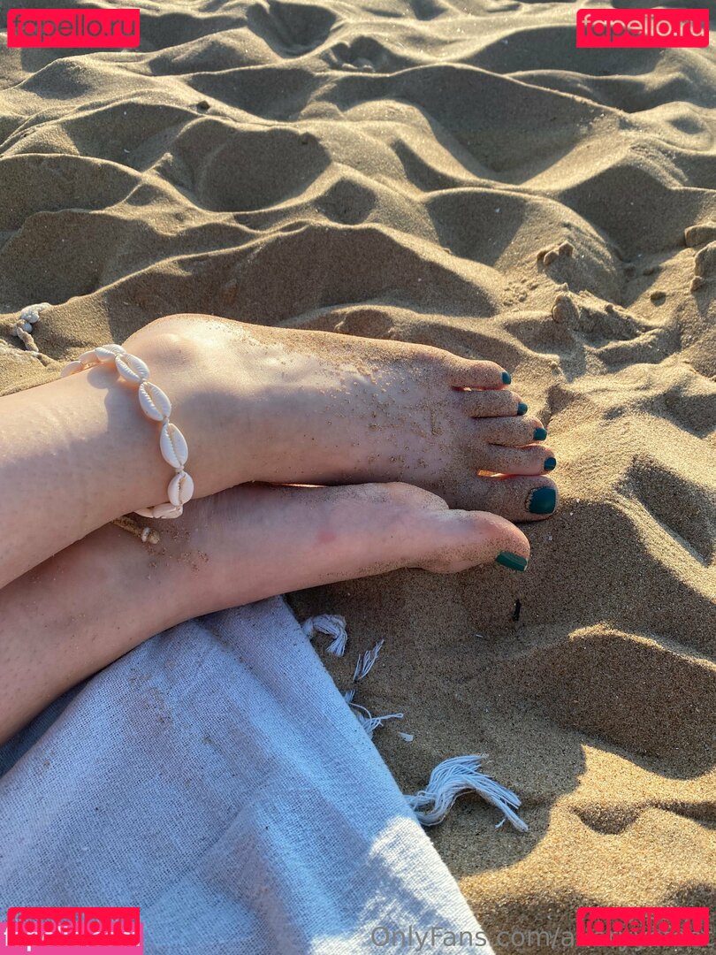 averyysfeet Nude Onlyfans Photo 5