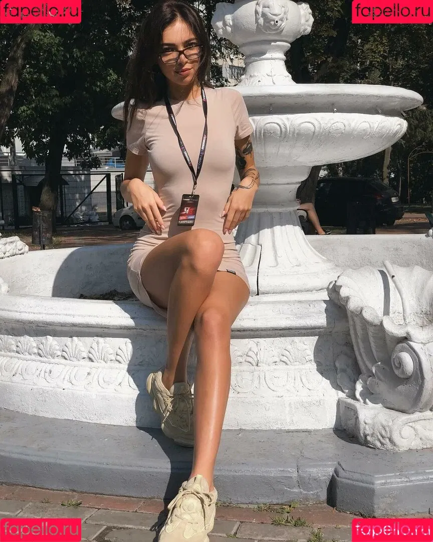 by_owl Onlyfans Photo Gallery 