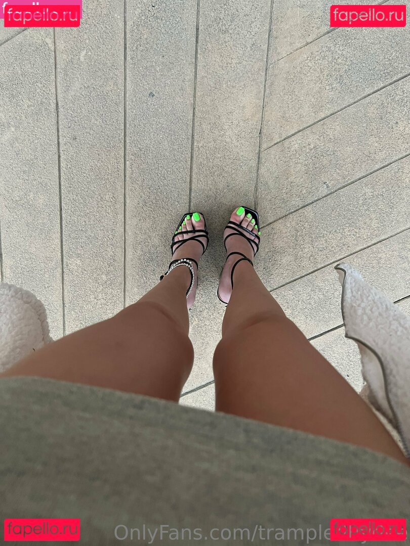 trampledbydee Nude Onlyfans Photo 11