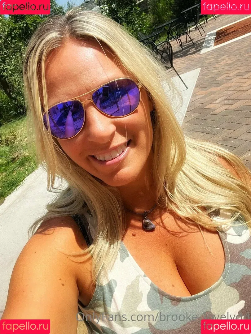 brooke_lovelydd Onlyfans Photo Gallery 