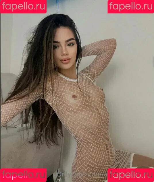 anna_baby_18 Onlyfans Photo Gallery 
