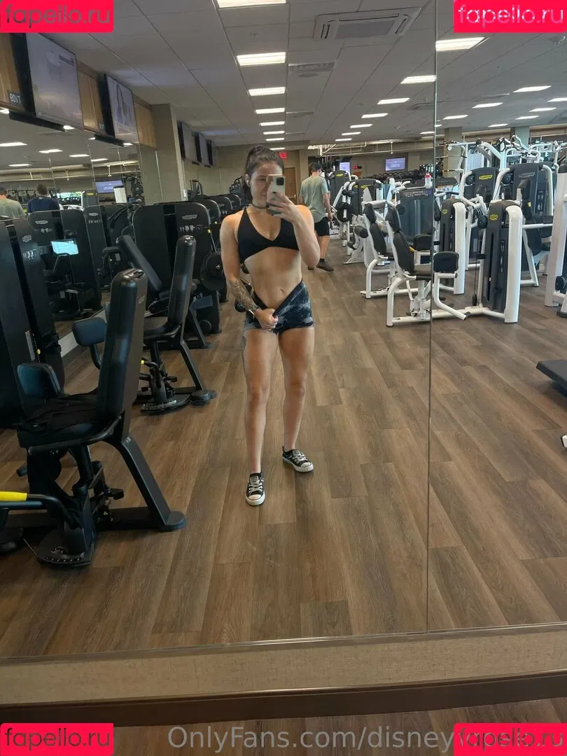 disneyyrose13 Onlyfans Photo Gallery 