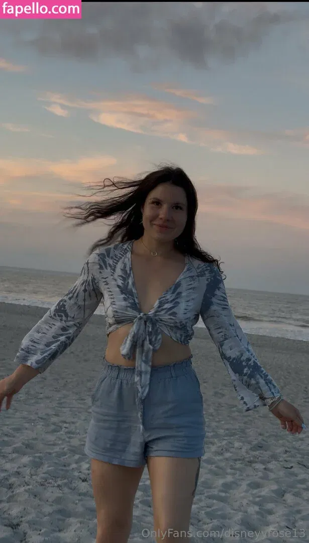 disneyyrose13 Onlyfans Photo Gallery 