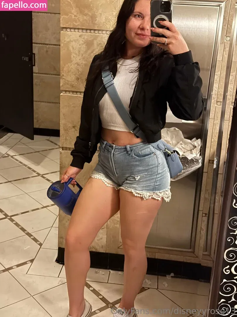 disneyyrose13 Onlyfans Photo Gallery 