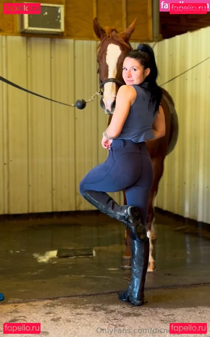 disneyyrose13 Onlyfans Photo Gallery 