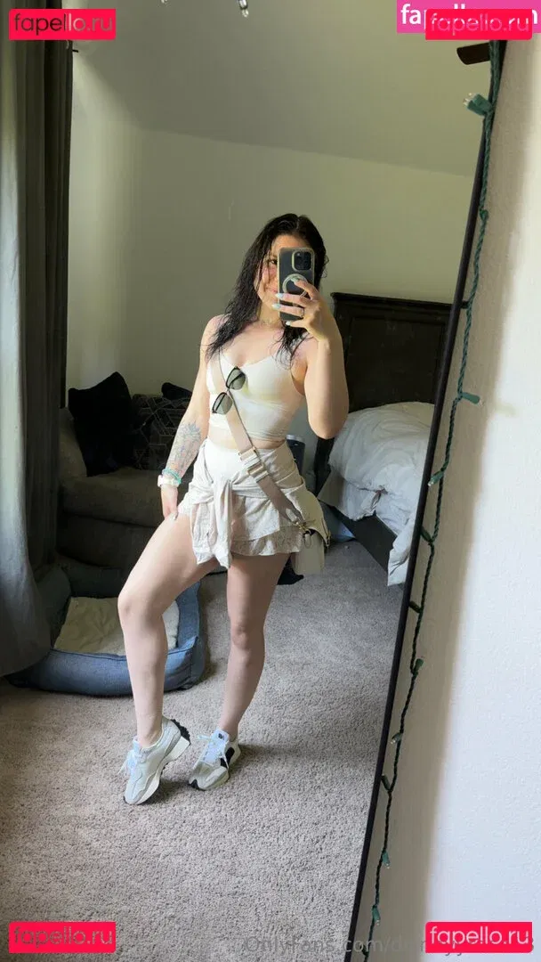 disneyyrose13 Onlyfans Photo Gallery 