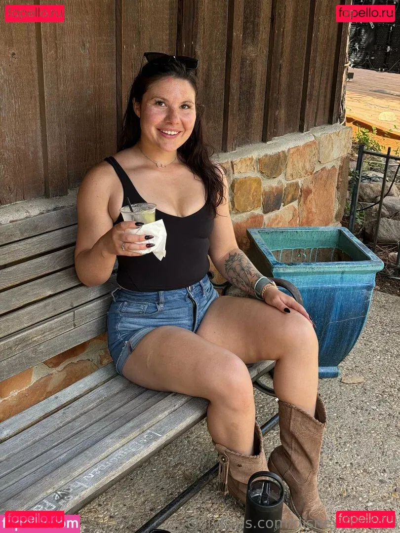 disneyyrose13 Onlyfans Photo Gallery 