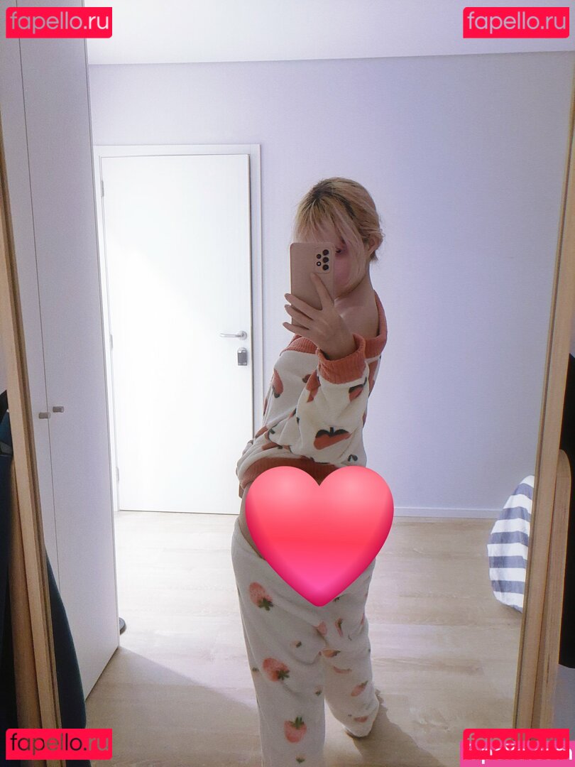 Mariikawa Nude Onlyfans Photo 8