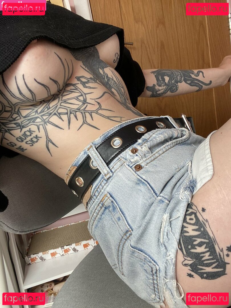 Aloeeveera Nude Onlyfans Photo 12