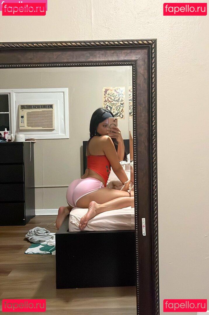 Mangowoman Nude Onlyfans Photo 15