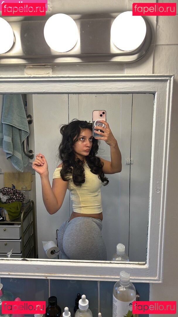 Mangowoman Nude Onlyfans Photo 10