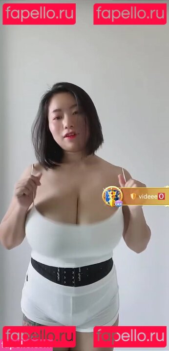 Saranrom Nude Onlyfans Photo 11
