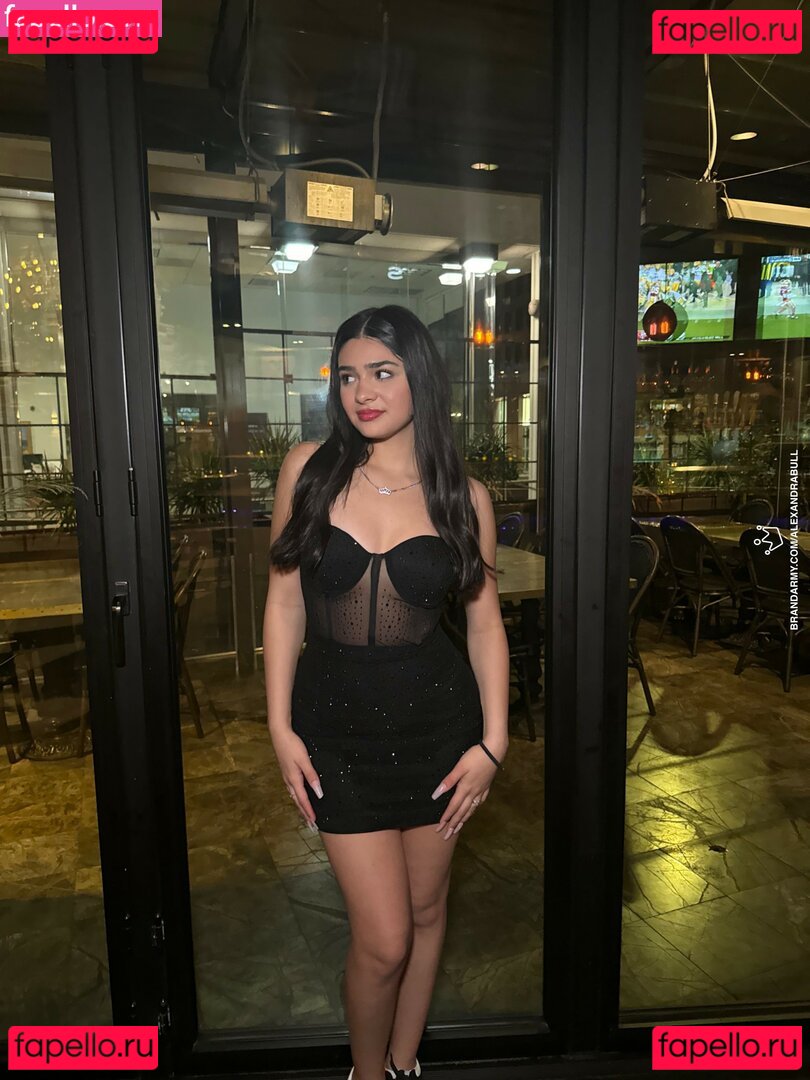 Alexandra Bull Nude Onlyfans Photo 39