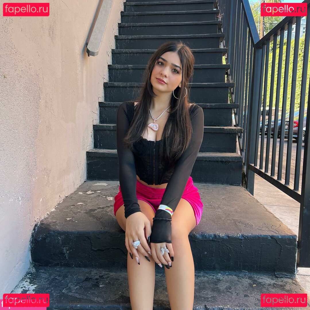 Alexandra Bull Nude Onlyfans Photo 11