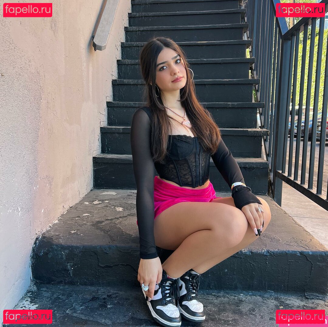 Alexandra Bull Nude Onlyfans Photo 9