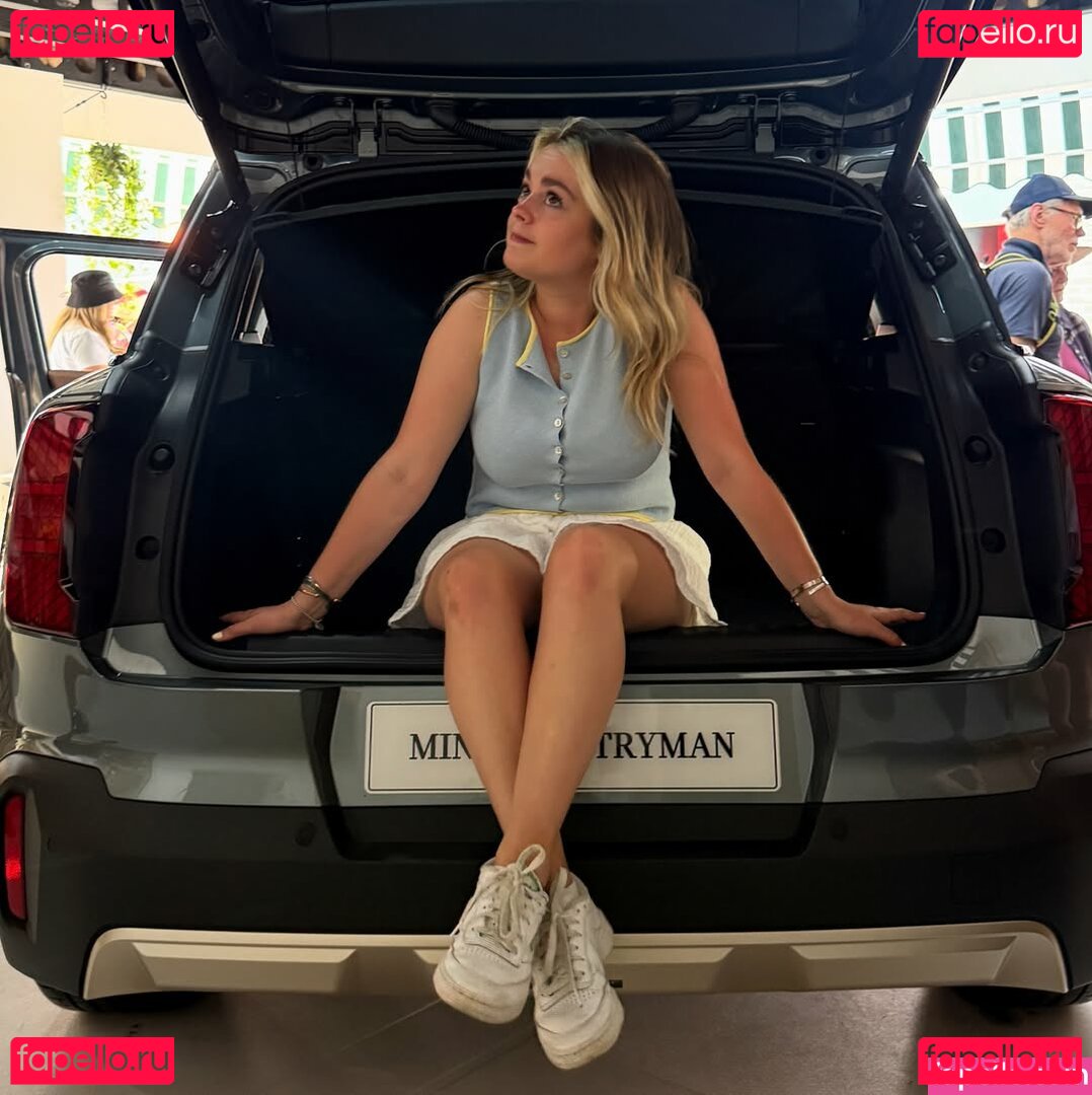 Izzy Hammond Nude Onlyfans Photo 31