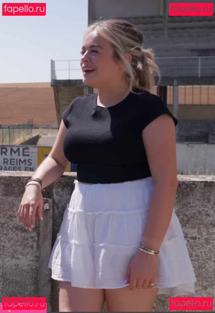 Izzy Hammond Nude Onlyfans Photo 21